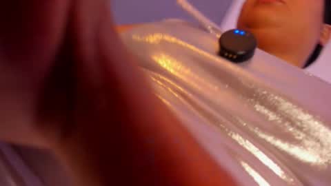 Snapshot of victoriaroyce1 chatting on 11.28.25 Victoria online show from 11.28.25