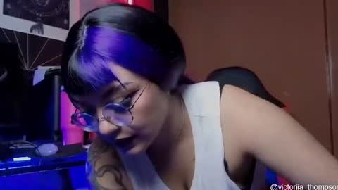 victoriia_thompson online show from 07.04.26