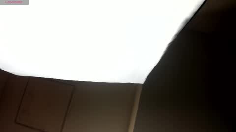 Snapshot of victoriia_vixen chatting on 12.16.25 Victoria Vixen online show from 12.16.25