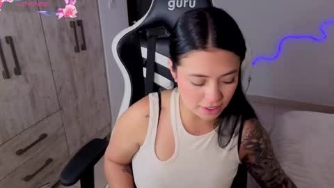 Snapshot of victoryyy__ chatting on 02.11.26 V I C T O R I A online show from 02.11.26