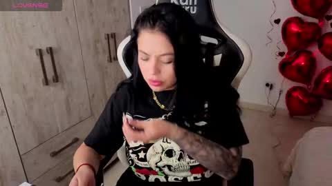 Snapshot of victoryyy__ chatting on 02.12.26 V I C T O R I A online show from 02.12.26