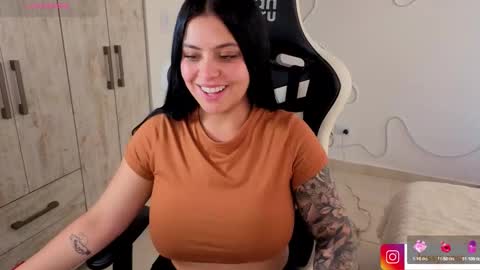 Snapshot of victoryyy__ chatting on 03.02.26 V I C T O R I A online show from 03.02.26