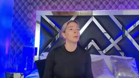 victtoria lee online show from 12.01.25