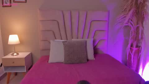 Victoria  online show from 02.23.26