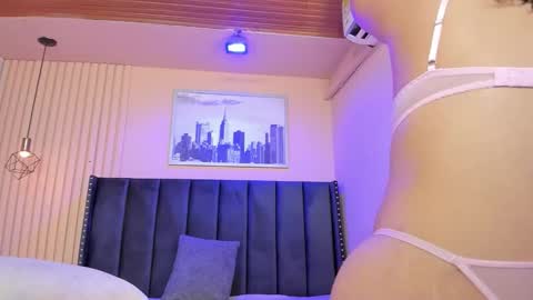 Viiolett online show from 01.10.26