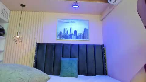 Viiolett online show from 03.10.26