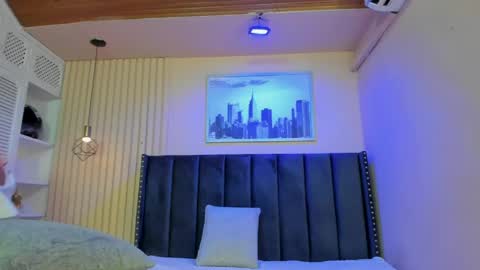 Viiolett online show from 04.04.26