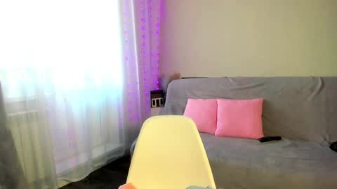 Snapshot of vik_and_love chatting on 05.25.26 Vika online show from 05.25.26