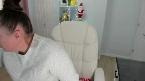Ukrainian-woman online show from 12.08.24