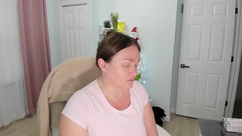 Ukrainian-woman online show from 12.10.24