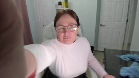 Ukrainian-woman online show from 02.12.25