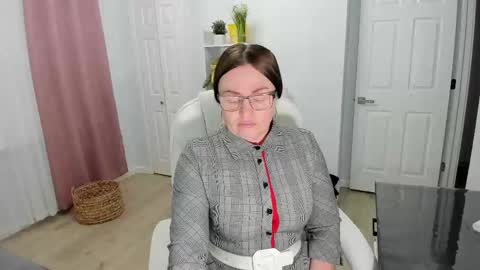 Ukrainian-woman online show from 02.18.25