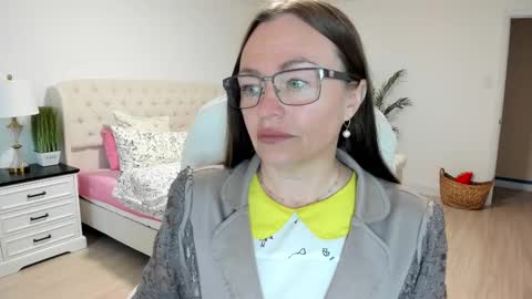 Ukrainian-woman online show from 09.25.25