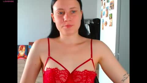 Snapshot of viki_kelt chatting on 06.13.26 Viki Kelt online show from 06.13.26
