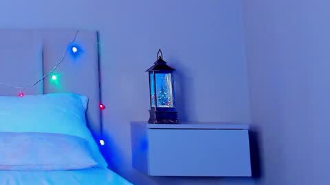 VIKKI online show from 12.25.24