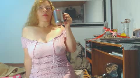 VIKKKTORIAAA online show from 02.24.25