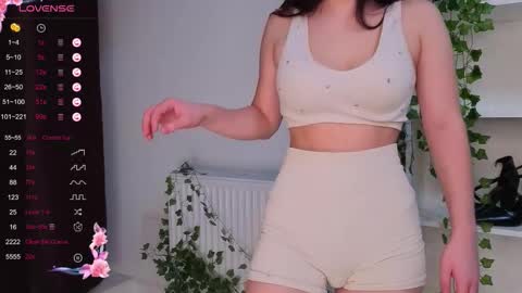 Snapshot of viksinite chatting on 02.28.26 Vixi online show from 02.28.26