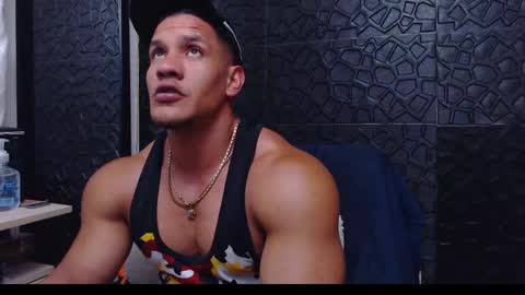 Viktor Herrera online show from 01.13.25