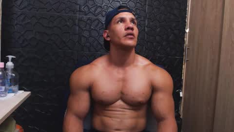 Viktor Herrera online show from 11.08.25