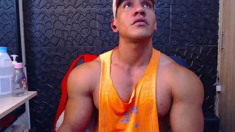 Viktor Herrera online show from 01.07.26