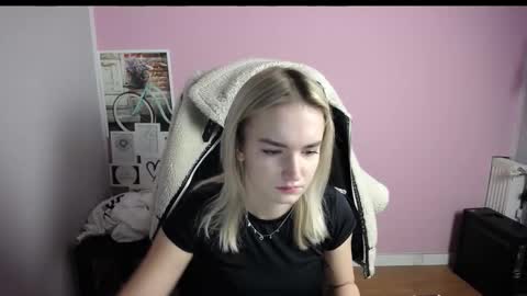 viktoria_lovely online show from 12.15.25