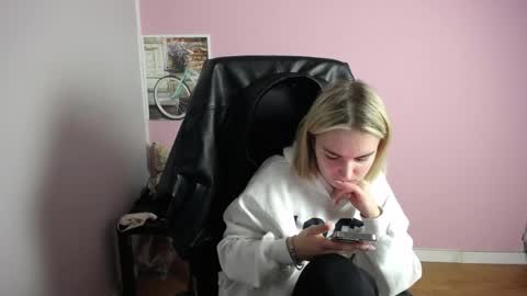 viktoria_lovely online show from 03.27.26