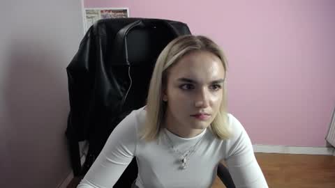viktoria_lovely online show from 06.12.26