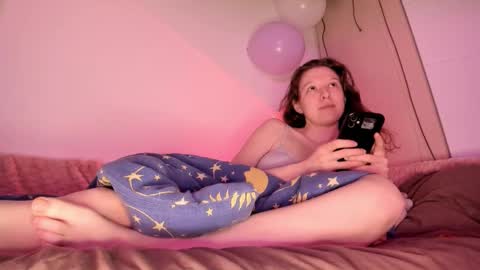 Vikky online show from 11.06.25