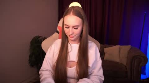 Snapshot of vimilka chatting on 04.13.26 Vi online show from 04.13.26