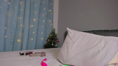 Vina online show from 12.24.24