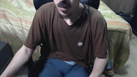 Snapshot of vincebruv chatting on 12.16.24 Vince Bruv online show from 12.16.24