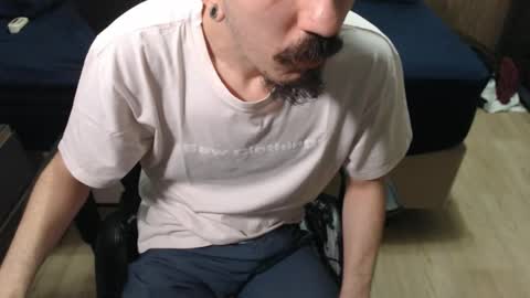 Snapshot of vincebruv chatting on 11.30.25 Vince Bruv online show from 11.30.25