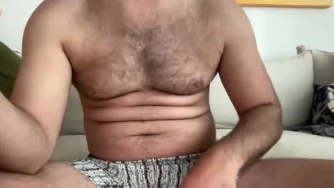 Snapshot of vincee2 chatting on 01.11.25 vincee2 online show from 01.11.25