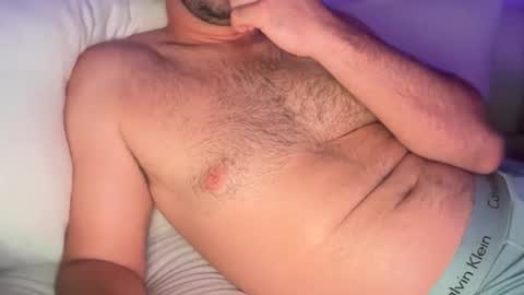 Snapshot of vincee2 chatting on 03.24.26 vincee2 online show from 03.24.26