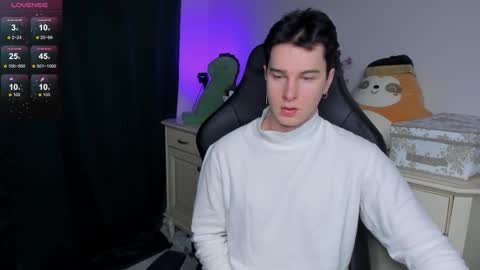 Vincent Strong online show from 12.14.25