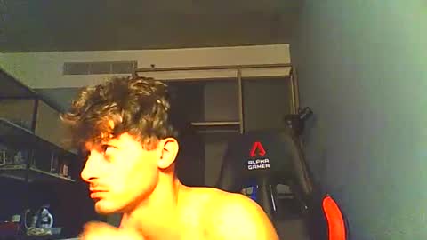 Snapshot of vincentprice69 chatting on 10.30.25 vincentprice69 online show from 10.30.25