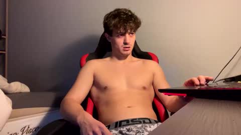 Snapshot of vincentprice69 chatting on 11.15.25 vincentprice69 online show from 11.15.25