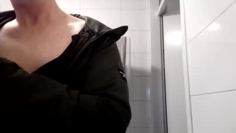 Snapshot of vinceplayer1992 chatting on 11.28.25 Loved online show from 11.28.25