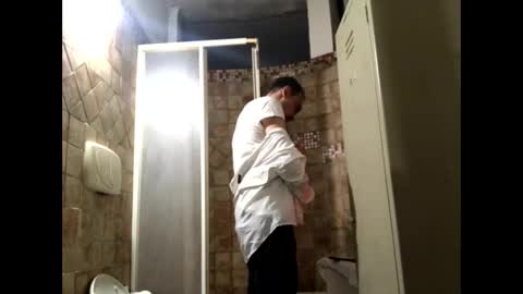 Snapshot of vinmin90 chatting on 11.09.25 Zenith online show from 11.09.25