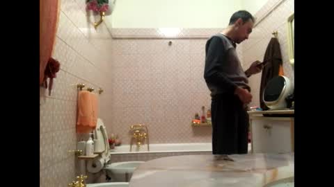 Snapshot of vinmin90 chatting on 11.18.25 Zenith online show from 11.18.25