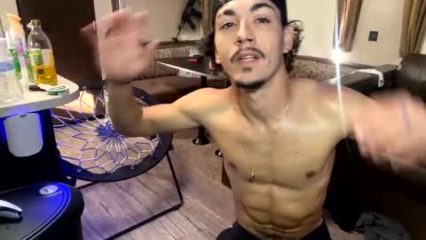 Snapshot of vinsmoke_sanji2020 chatting on 12.18.24 Sanji online show from 12.18.24