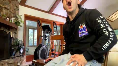 Snapshot of vinsmoke_sanji2020 chatting on 01.12.25 Sanji online show from 01.12.25