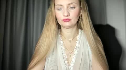 Snapshot of viola_1 chatting on 01.31.25 Funny girl online show from 01.31.25