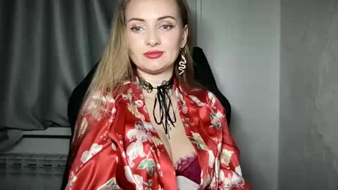 Snapshot of viola_1 chatting on 02.08.25 Funny girl online show from 02.08.25