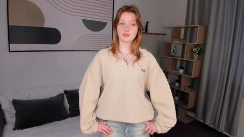 Viola but friends call me Sisi online show from 03.06.26