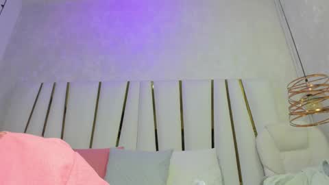 violeet_gray online show from 05.21.26