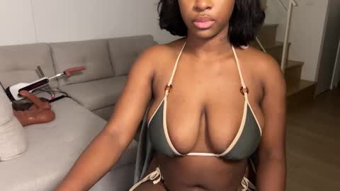 Fantasy Black Girl online show from 09.16.25