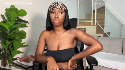 Fantasy Black Girl online show from 03.27.26