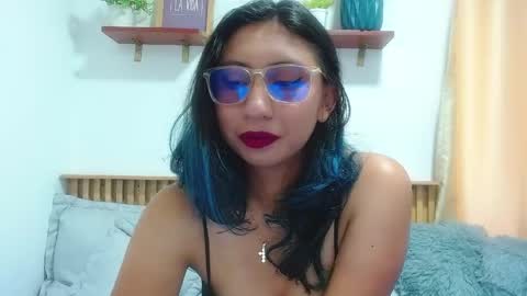 V I O L E T  online show from 05.21.26