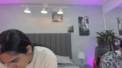 Violet and Myers online show from 11.16.25